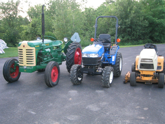 File:Farm Tractor vs CUT vs Garden Tractor.jpg