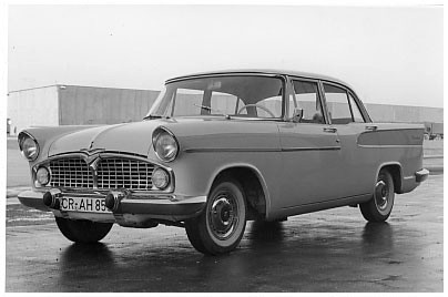 File:Simca vedette beaulieu 1960.jpg