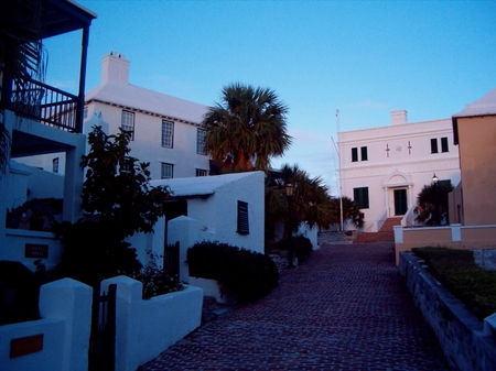 File:Bermuda-The State House.jpg