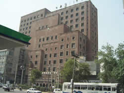 File:Offices in Faislabad.jpeg