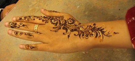 File:Mehndi-cu.jpg