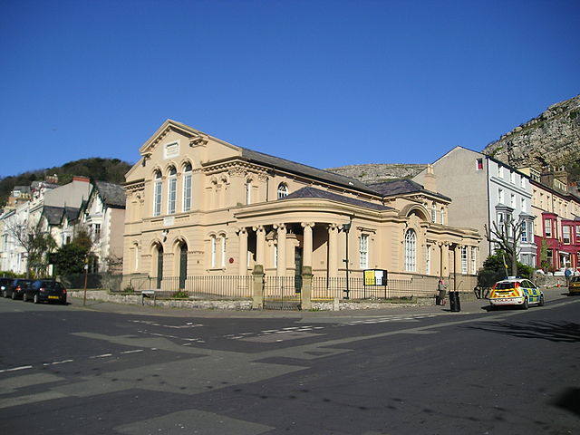 File:Y Tabernacl Llandudno.jpg