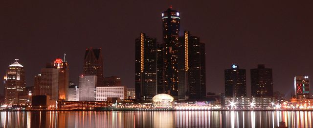 File:Detroit Night Skyline.JPG