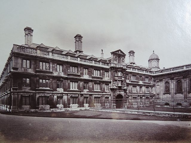 File:Clare College, Cambridge University.jpg