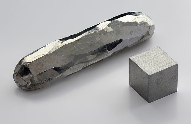 File:Cadmium-crystal bar.jpg