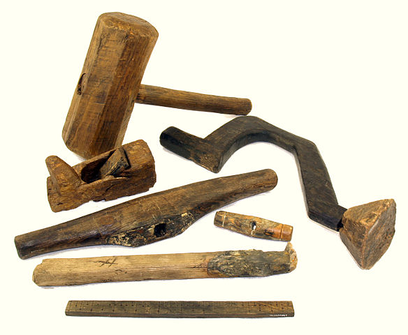 File:MaryRose-carpentry tools1.jpg