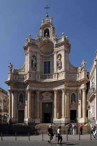 File:Catania BW 2012-10-06 11-23-47.JPG