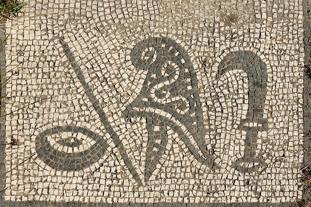 File:7th panel Mitreo di Felicissimus Ostia Antica 2006-09-08.jpg