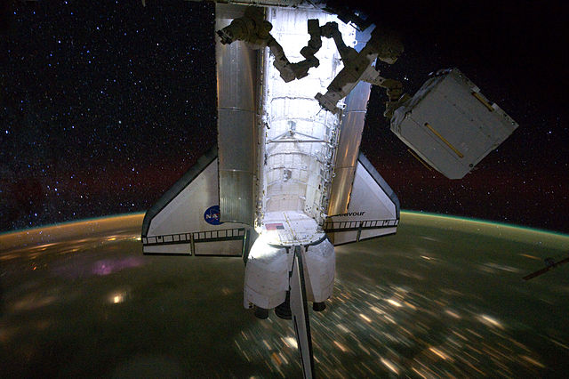 File:STS 134 Endeavour Docked.jpg