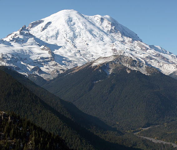 File:Mount Rainier 5917s.JPG