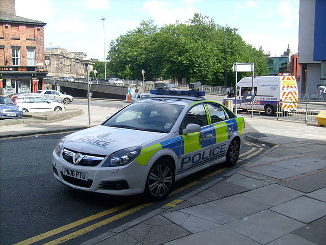 File:Merseyside Police ANPR Car August 09 2010.jpg