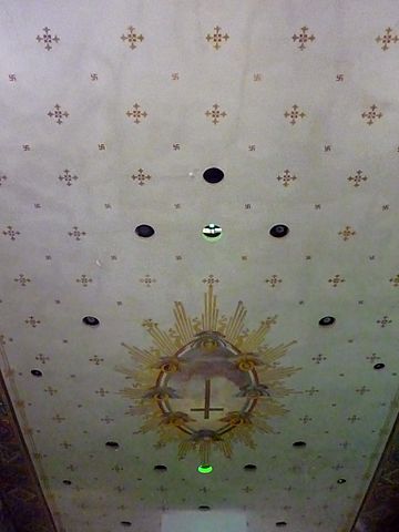 File:Musée archéologique de Grenoble Plafond2.JPG