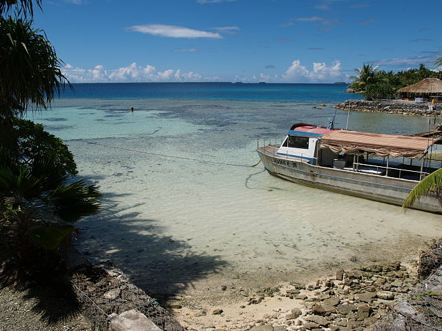 File:Nukunonu Lagoon20070716.jpg