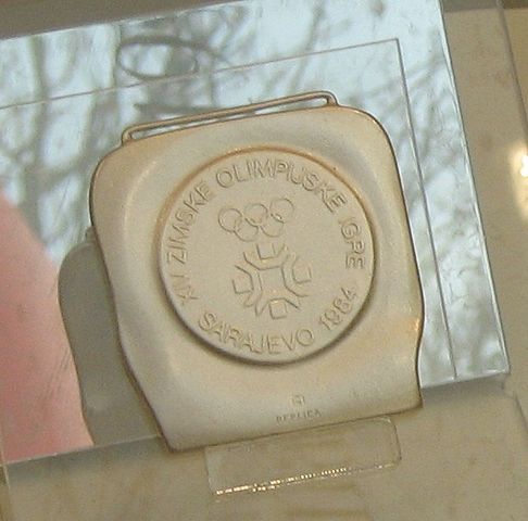 File:1984 Sarajevo Olympic Winter Games medal.jpg