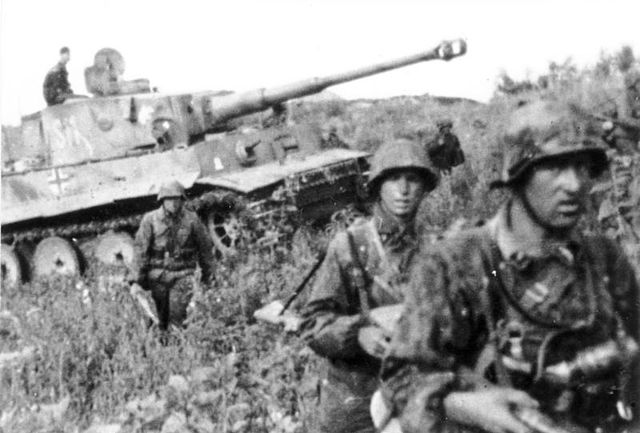 File:Bundesarchiv Bild 101III-Zschaeckel-206-35, Schlacht um Kursk, Panzer VI (Tiger I).jpg