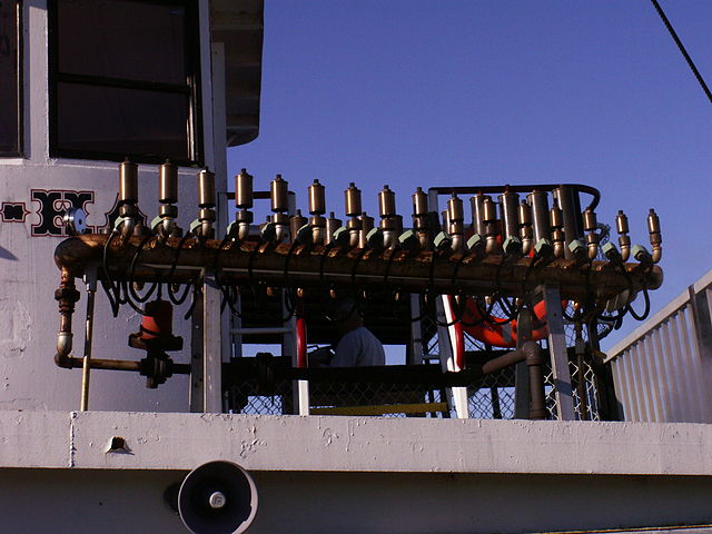 File:Calliope on the Minnie-Ha-Ha.jpg