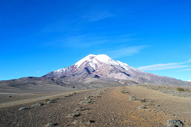 File:Volcán Chimborazo,