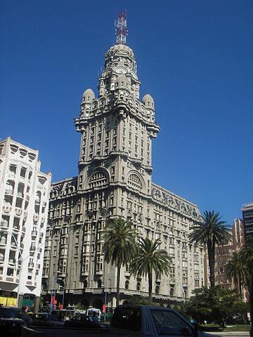 File:Palacio Salvo.jpg