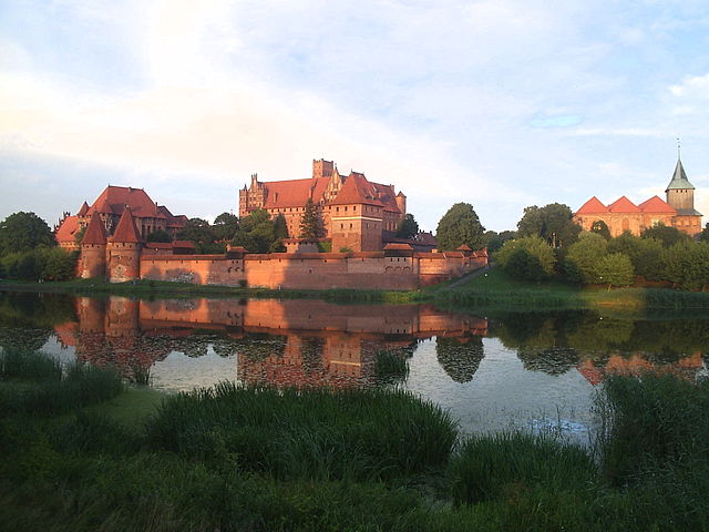 File:Malbork 1.jpg