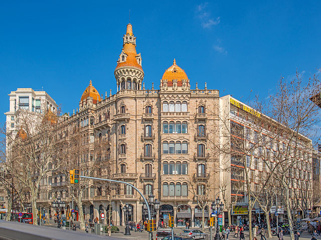File:Barcelona 25 2013.jpg