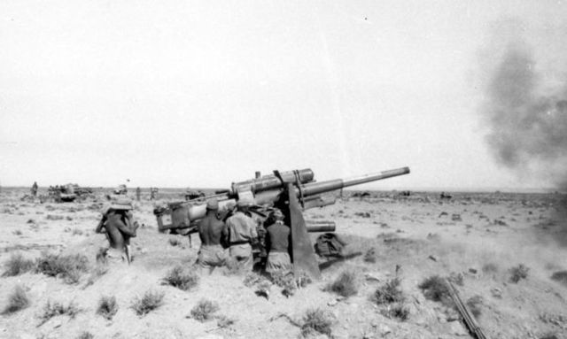 File:Bundesarchiv Bild 101I-443-1599-20, Nordafrika, bei Bir Hacheim, feuernde Flak.2.jpg