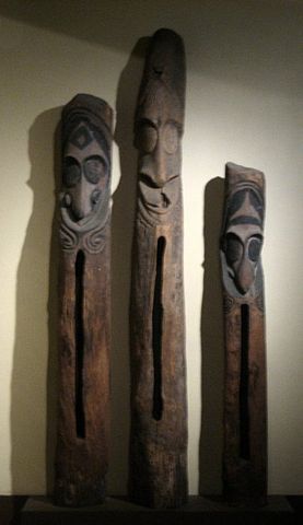 File:Wooden slit drums from Vanuatu, Bernice P. Bishop Museum.JPG