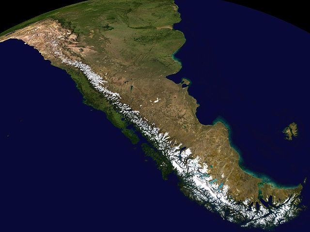 File:Andes 70.30345W 42.99203S.jpg