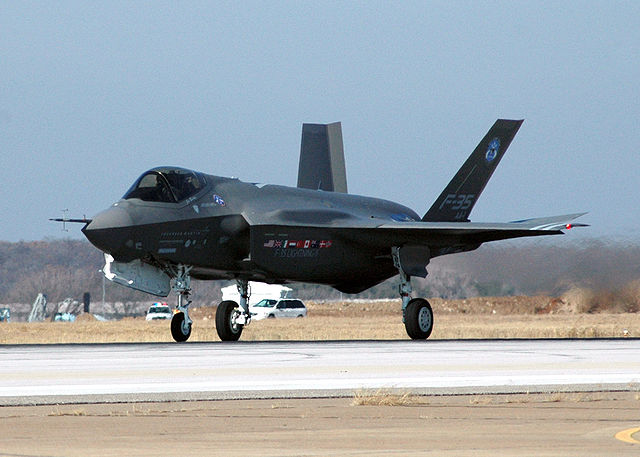 File:F35A Prototyp AA1 3.jpg