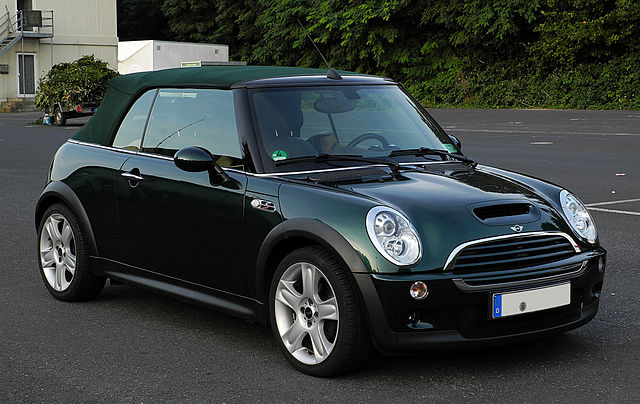 File:Mini Cooper S Cabriolet (R52) – Frontansicht, 25. September 2011, Mettmann.jpg