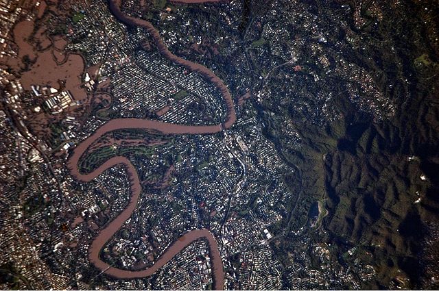 File:2011 Flooding in Brisbane Suburbs.JPG