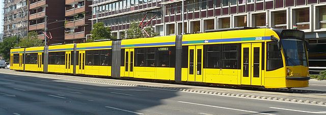 File:Combino Supra 2036 in Budapest.JPG