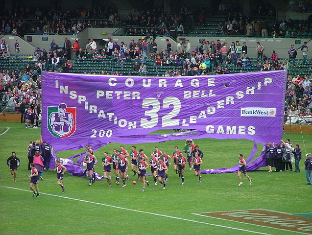 File:Fremantle dockers.JPG