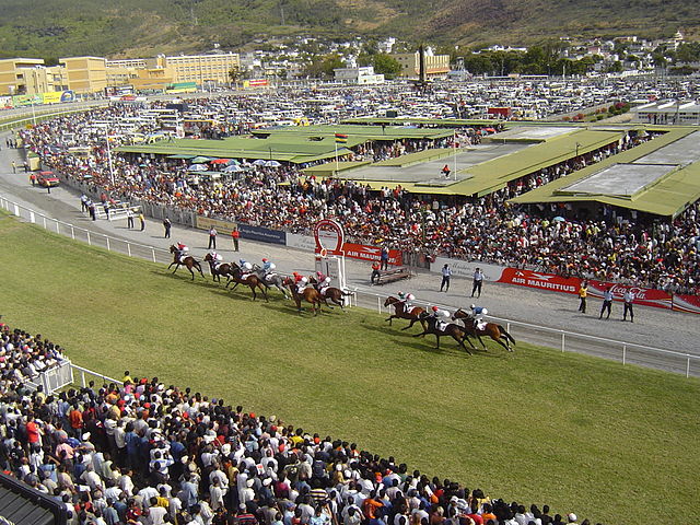 File:Horse racing in Mauritius.JPG