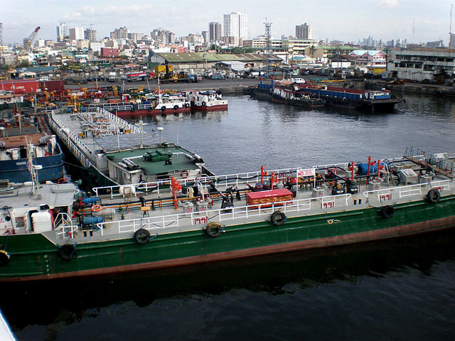 File:Manila skyline seen from Manila North Harbor.JPG