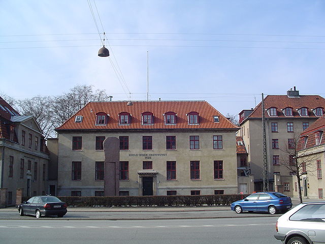 File:Niels Bohr Institute 1.jpg
