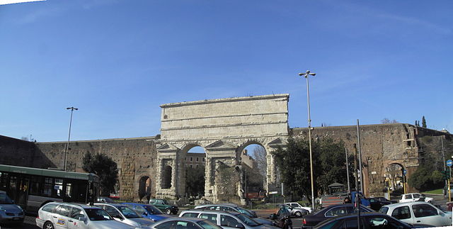 File:Esquilino - Porta Maggiore - st1.JPG