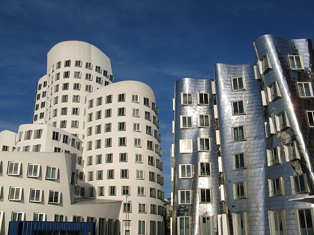 File:Düsseldorf, Medienhafen.jpg