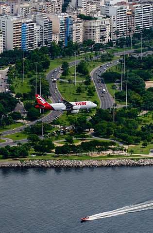 File:Aterro do Flamengo.jpg