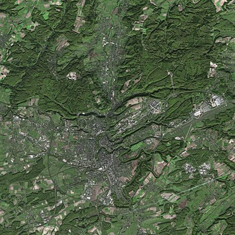 File:Luxembourg SPOT 1026.jpg