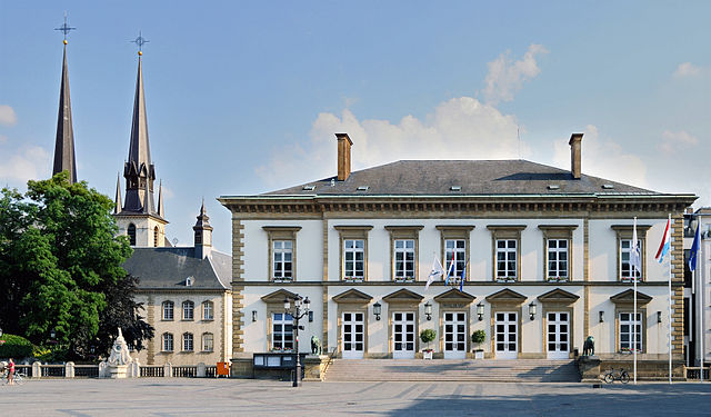 File:Luxemb City Hotel de ville 01.jpg