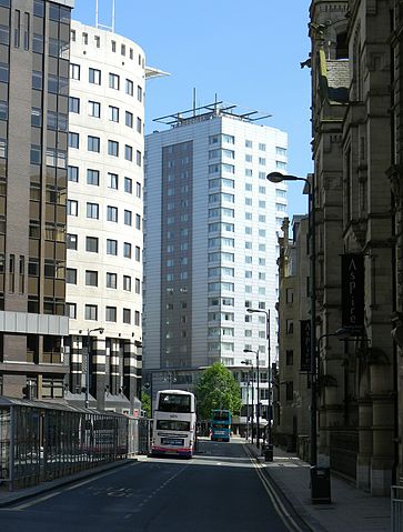 File:Infirmary Street, Leeds 2012.jpg
