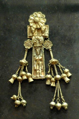 File:Pendant Camiros Louvre Bj2169-9.jpg