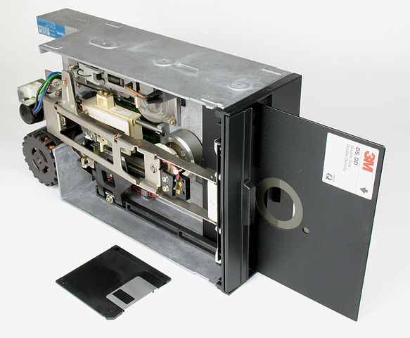File:Floppy Disk Drive 8 inch.jpg