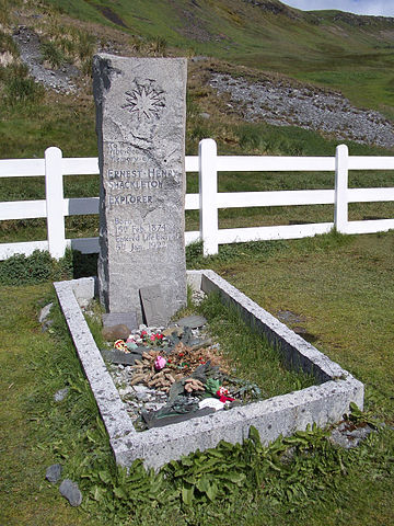 File:Shackleton Grave SouthGeorgia.jpg