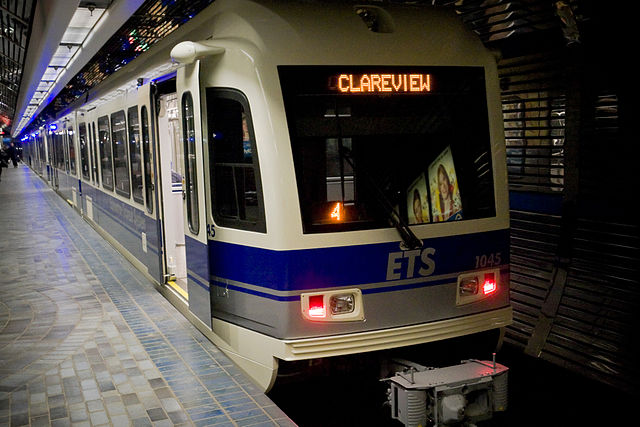 File:BayEnterprise Square LRT station.jpg