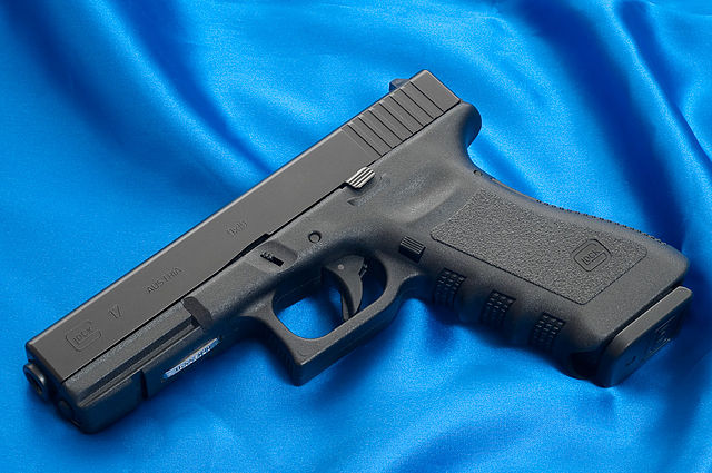 File:Glock17.jpg