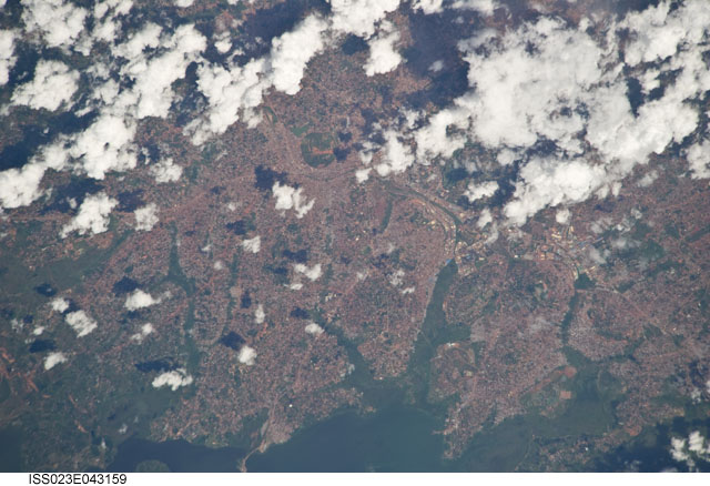 File:Kampala, Uganda.JPG