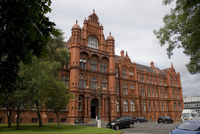 File:Peel building salford university.jpg