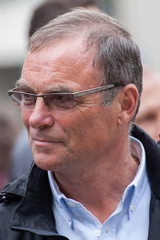 File:Bernard Hinault - Critérium du Dauphiné 2012 - Prologue (2).jpg