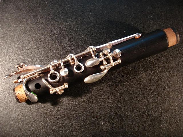 File:Buffet-R13-Clarinet-upper-joint.jpg
